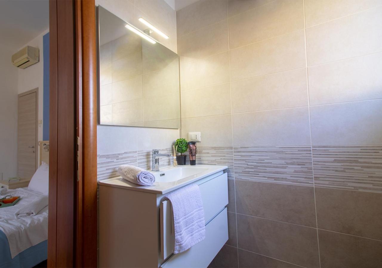 Athena Rooms - Parcheggio Privato Bologna Eksteriør billede