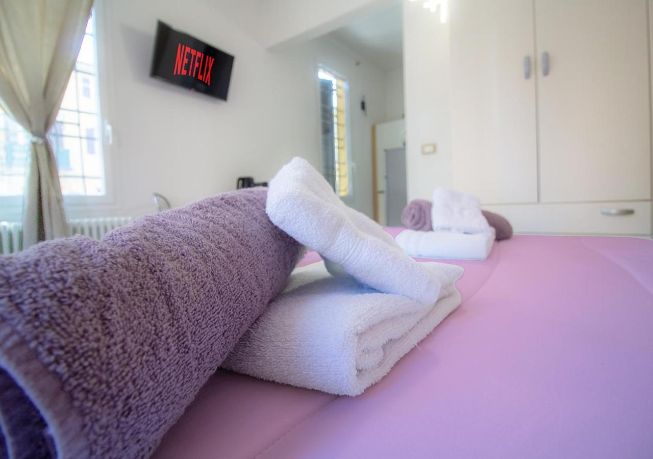 Athena Rooms - Parcheggio Privato Bologna Eksteriør billede