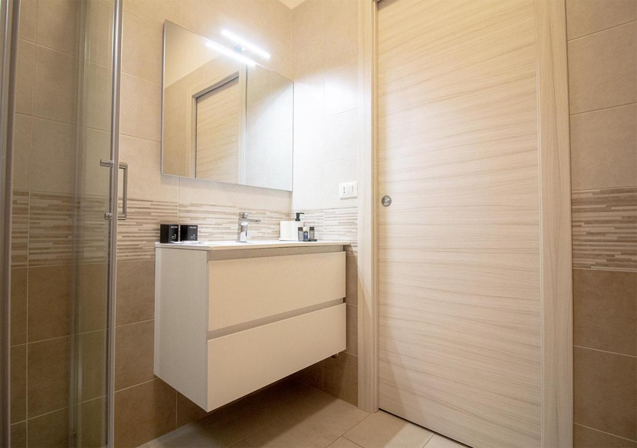 Athena Rooms - Parcheggio Privato Bologna Eksteriør billede
