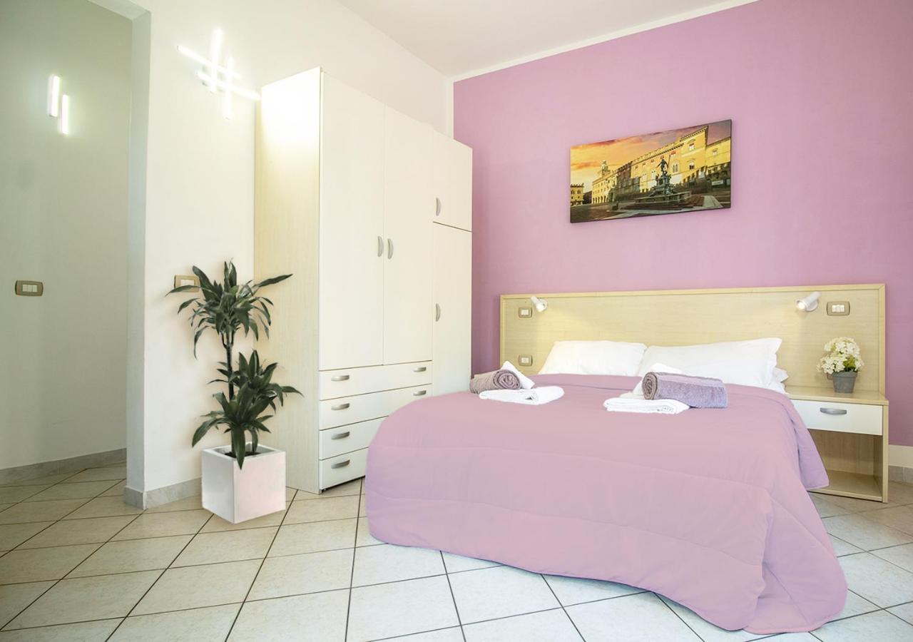 Athena Rooms - Parcheggio Privato Bologna Eksteriør billede