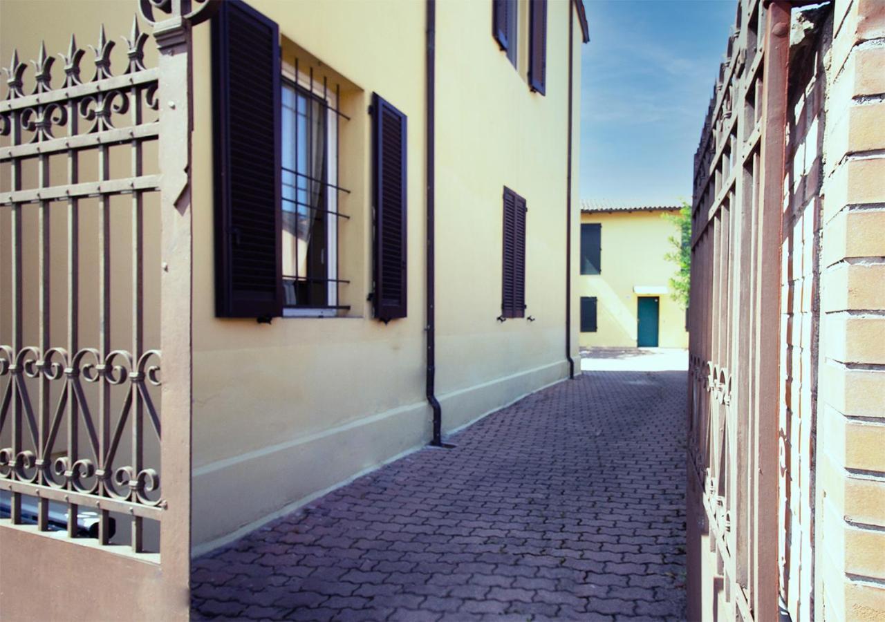 Athena Rooms - Parcheggio Privato Bologna Eksteriør billede