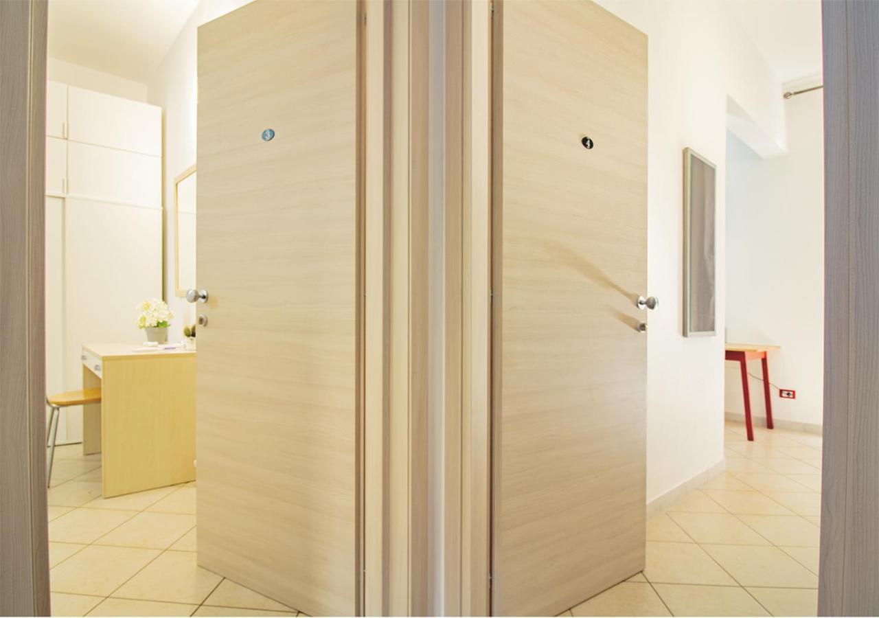 Athena Rooms - Parcheggio Privato Bologna Eksteriør billede