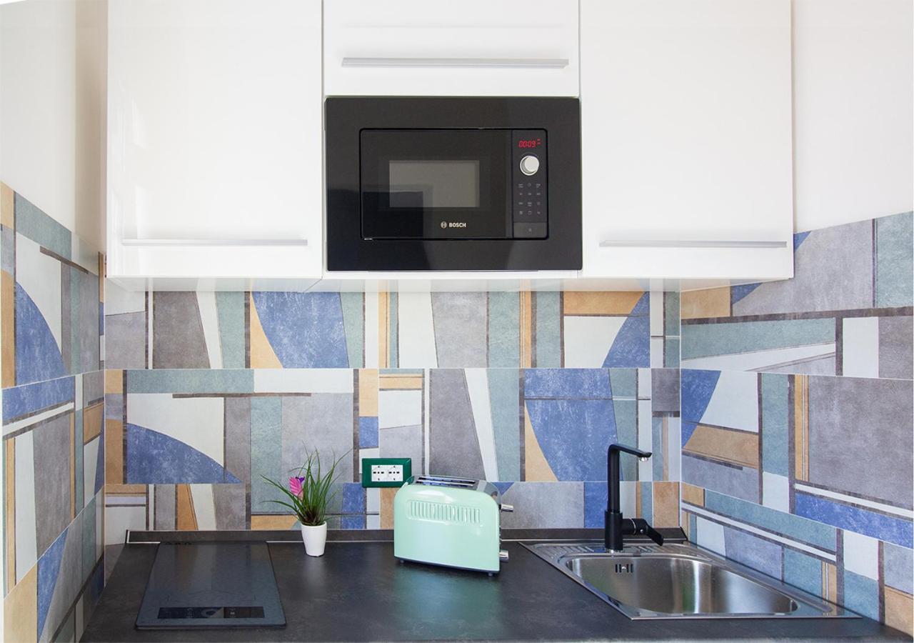 Athena Rooms - Parcheggio Privato Bologna Eksteriør billede