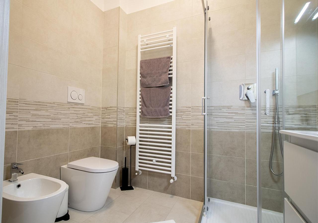 Athena Rooms - Parcheggio Privato Bologna Eksteriør billede