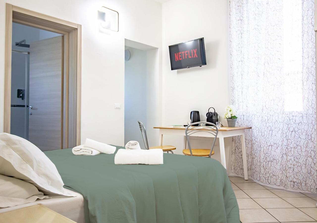 Athena Rooms - Parcheggio Privato Bologna Eksteriør billede